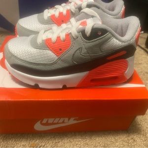 Brand New Nike Air Max 90 QS